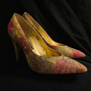 J Renee size 8.5 heels- Vintage- EUC